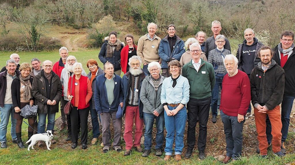 Photo de groupe  en extérieur - AG 2025
